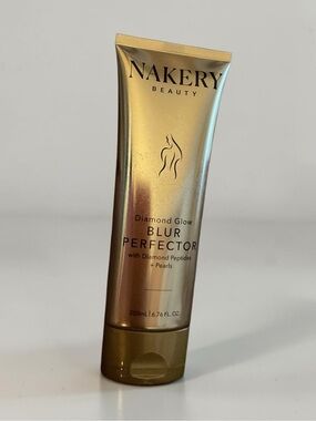 Nakery Bakery Diamond Glow Blur Perfector - Face & Body  💎 200 ml.